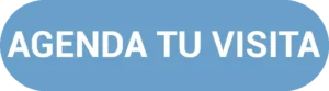 Imagen con fondo azul y texto en blanco que dice 'AGENDA TU VISITA', relacionado con la asesor&iacute;a en optimizaci&oacute;n de tarifas de luz y gas en Cass&agrave; de la Selva.